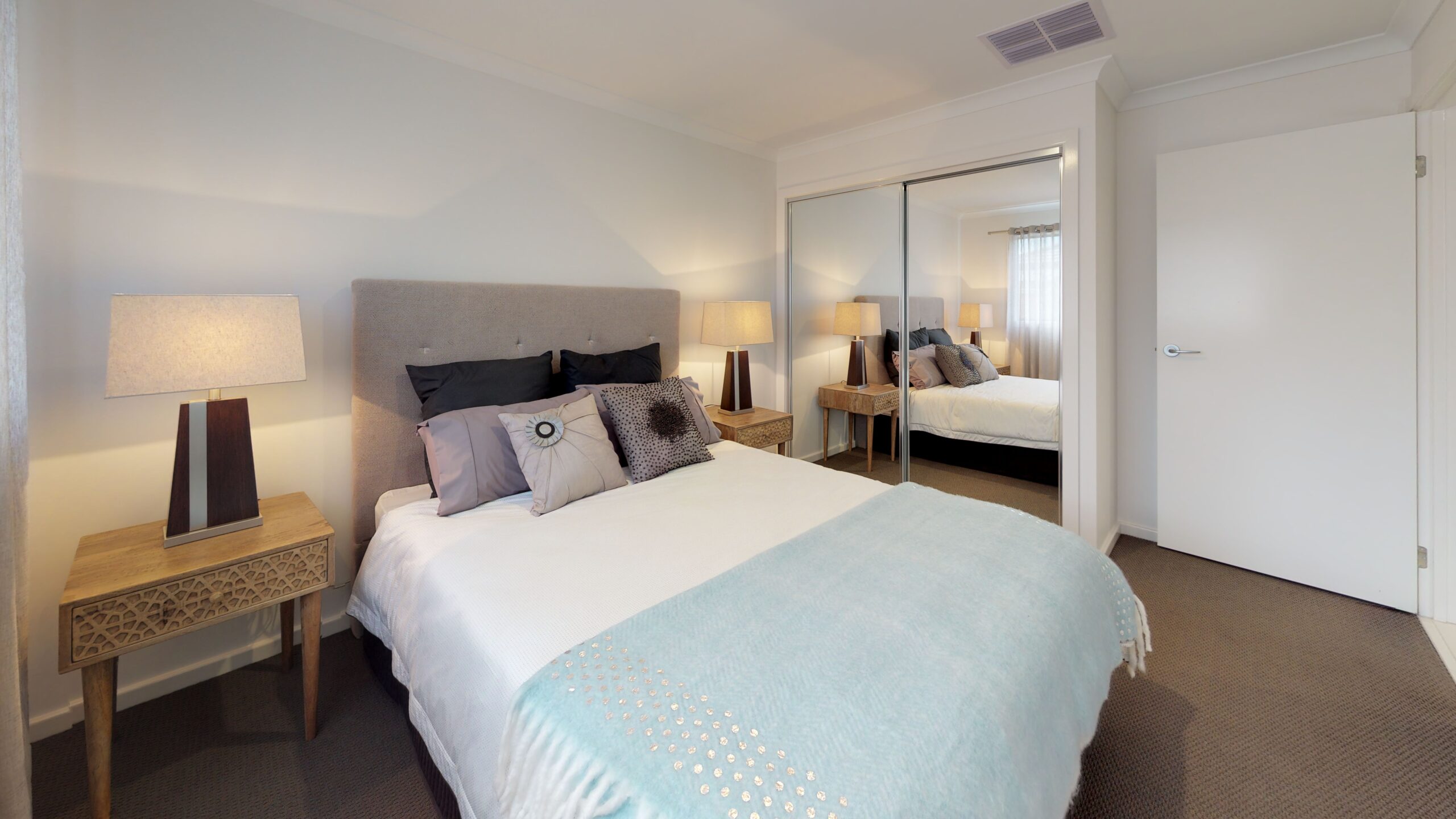 U-HOMES-Aspire-26-Bedroom(4)