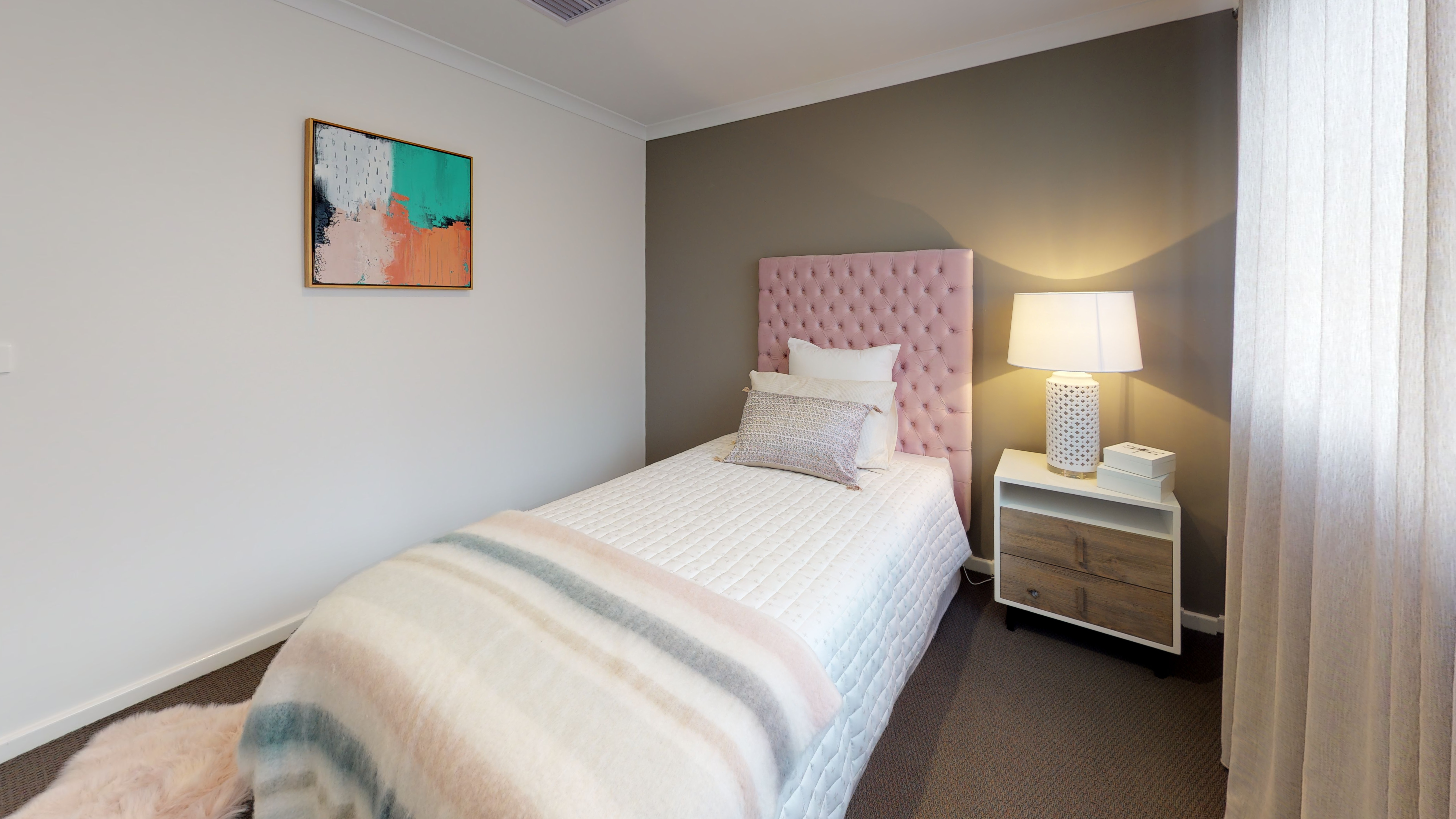 U-HOMES-Aspire-26-Bedroom(6)